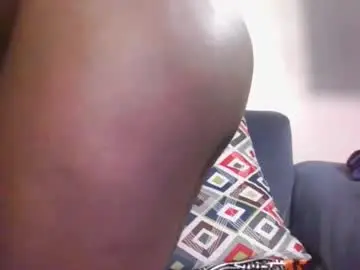 Chaturbate Live Sex Cam of cuteberry87