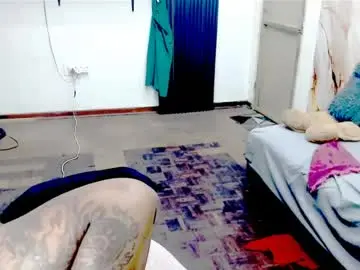 Chaturbate Live Sex Cam of indiancatz2