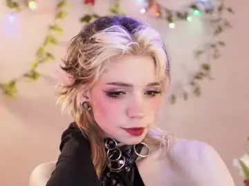 Chaturbate Live Sex of shiny_jail