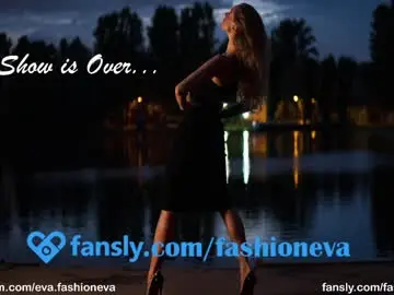 Chaturbate Live Sex Cam of eva_fashionista