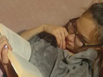 Chaturbate Private Sex Chat of flowercandydoll13