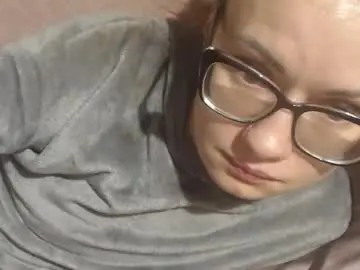 Chaturbate Live Sex Cam of flowercandydoll13