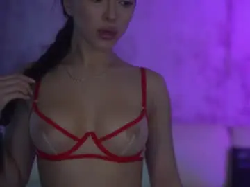 Chaturbate Live Sex Cam of kira0541