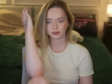 Chaturbate Sex Cam of kira0541