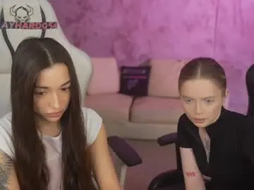 Chaturbate Watch Live Sex Cams of kira0541