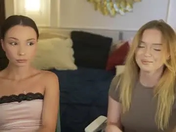 Chaturbate Watch Live Sex Cams of kira0541