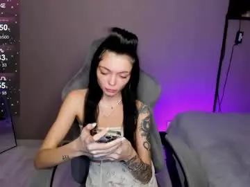 Chaturbate Live Sex Cam of mariella__adams