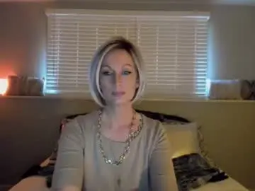 Chaturbate Live Sex Cam of cj_x_monroe