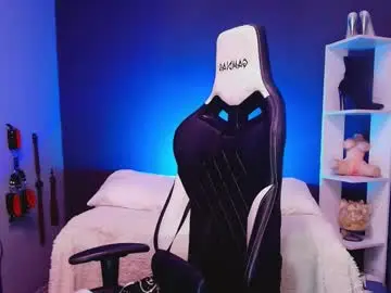 Chaturbate Live Sex Cam of hot_chocolate_4u