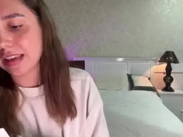 Chaturbate Live Sex Cam of silicia_lu