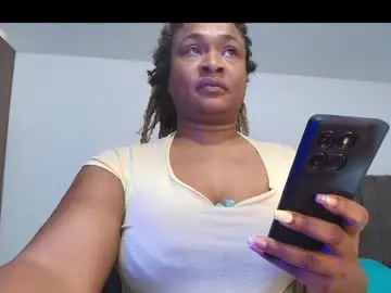 Chaturbate Free Live Porn of luxy_benet