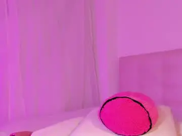 Chaturbate Adult Video Chat of miia_rose12