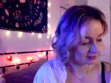 Chaturbate Adult Webcam of givemesweetdreams