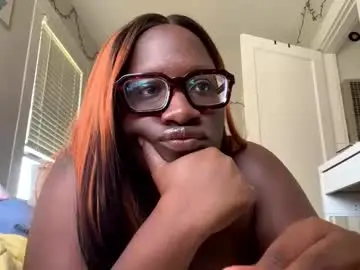 Chaturbate Best live sex cam show of lunarnoelle