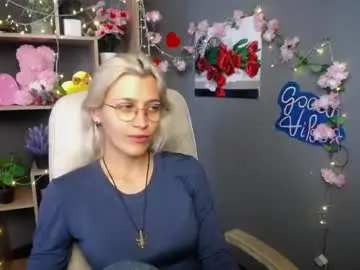 Chaturbate Live Sex Cam of rubydaviss