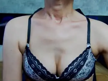 Chaturbate Live Sex Cam of kalystaswiss