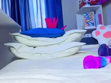Chaturbate Live Sex of kikiolovely