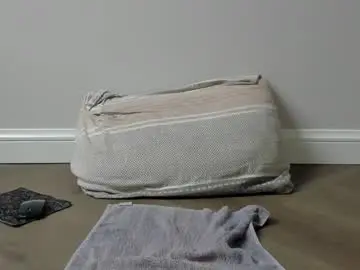 Chaturbate Live Sex Cam of bigtroublelittlechina