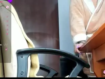 Chaturbate Live Sex Cam of kelly_case18