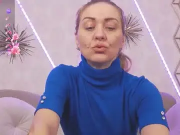 Chaturbate Live Sex Cam of ellamilf