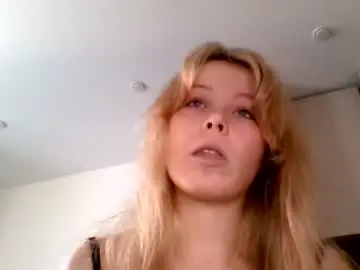 Chaturbate Free Porn Cam of aleksa_angel