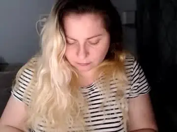 Chaturbate Free Live Porn of candycream74