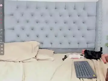 Chaturbate Live Sex of alexamora__