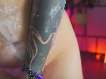 Chaturbate Adult Webcams of isa_redhair_