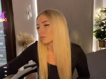 Chaturbate Live Sex Cam of ohmyemma