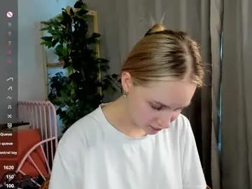 Chaturbate Watch Live Sex Cams of alice_elf