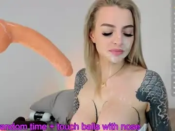 Chaturbate Live Sex Cam of lil_shouty_bitch