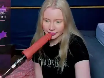 Chaturbate Watch Live Sex Cams of lillie_berry