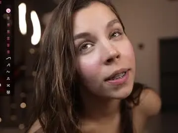 Chaturbate Adult Video Chat of mon1_day