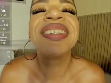 Chaturbate Watch Live Sex Cams of summer_night_