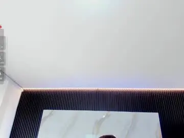 Chaturbate Free Porn Cam of charlotte_whitee1