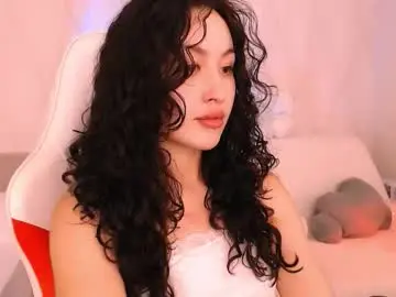 Chaturbate Live Sex Cam of silk_ann