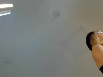 Chaturbate Live Porn of crysta_lrose_