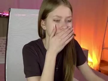 Chaturbate Free Live Porn of evemundie