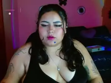 Chaturbate Live Sex Cam of moonaddictionx