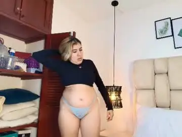Chaturbate Live Sex Cam of sarablonde_t