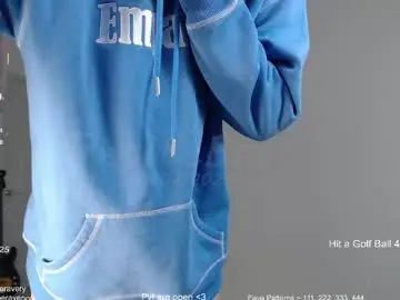 Chaturbate Live Sex Cam of petitebrat