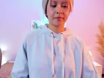 Chaturbate Live Sex Cam of saskia_vellour