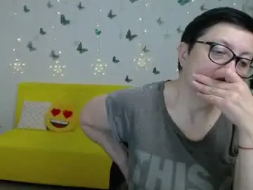 Chaturbate Best live sex cam show of emilyl0vee