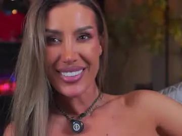 Chaturbate Best live sex cam show of evelyn_evyy