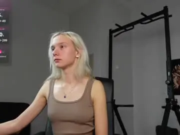 Chaturbate Live Porn of agelina_summer