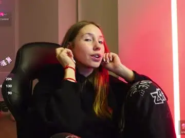 Chaturbate Live Sex Cam of agelina_summer