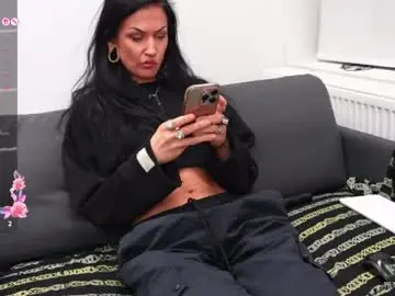 Chaturbate Live Porn of agelina_summer