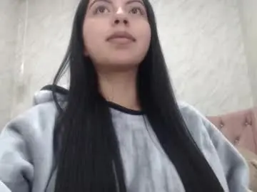 Chaturbate Live Sex Cam of karolineburnx