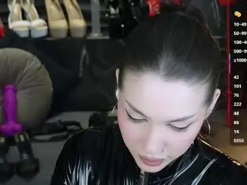 Chaturbate Adult Video Chat of mistress_darsy