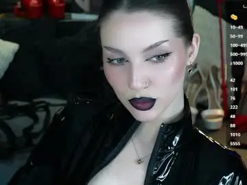 Chaturbate Live Sex Cam of mistress_darsy